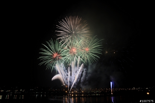 2009/11/7 大稻埕花火節 01小惡團來繳作業了