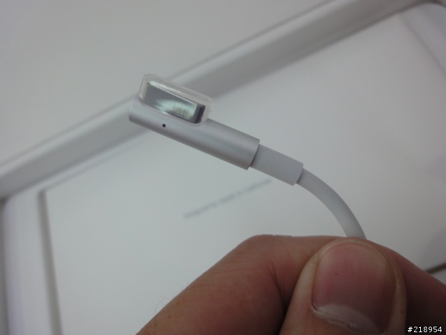新入手LED MacBook ！