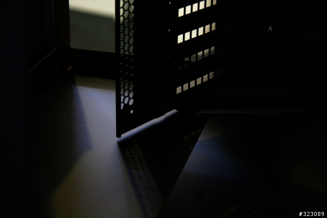 [開箱文]  Thermaltake  Level 10