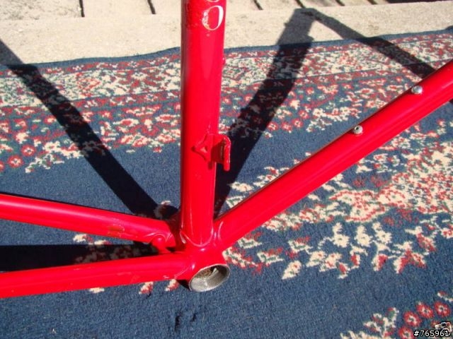 COLNAGO車架塗裝與年份？