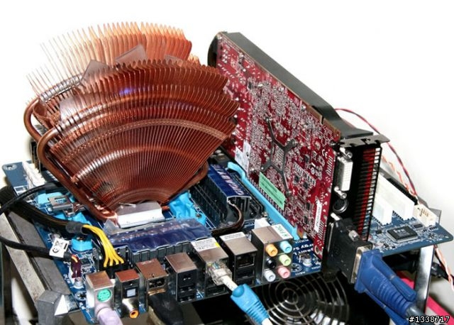 [4G初體驗]親愛的，Phenom II X4 965 Black Edition不小心上了4G