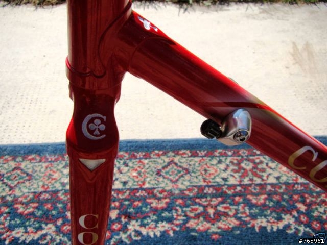 COLNAGO車架塗裝與年份？