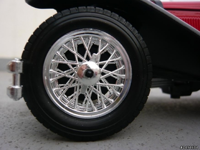 模型車收藏分享[004-CMC-M055, 1/18, Mercedes-Benz SSKL, Mille Miglia, 1931（白象）]