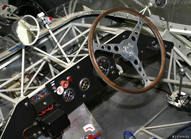 模型車收藏分享[001-CMC, 1/18, Maserati Tipo 61 Birdcage, 1961]