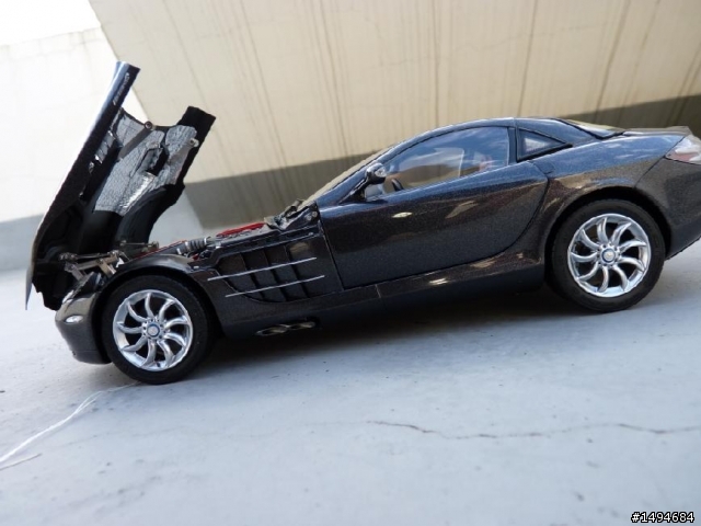 模型車收藏分享[021-CMC-M045B, 1/18, Mercedes-Benz SLR McLaren coupe, anthracyte, 2003]