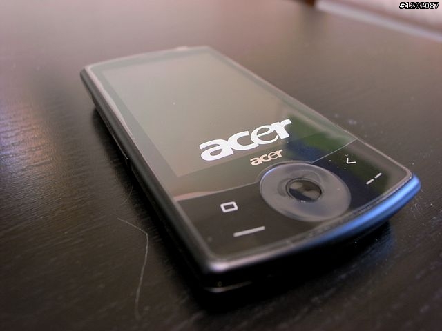 人生中的第一支智慧手機─Acer beTouch E100(希望機)！