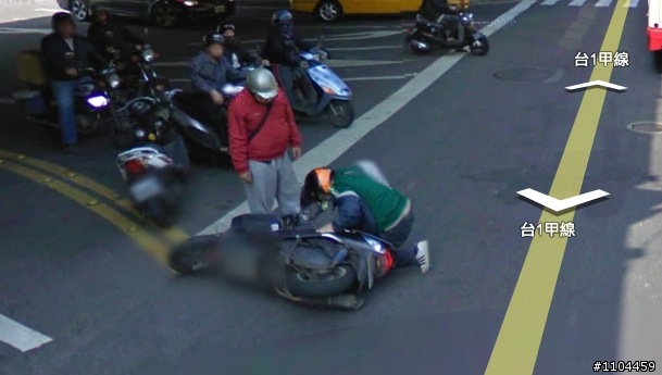 無聊在ＧＯＯＧＬＥＭＡＰ上亂晃，結果就看到車禍！！