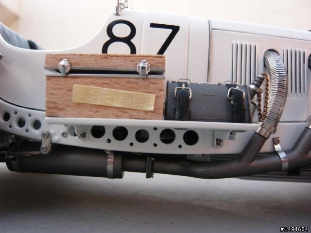 模型車收藏分享[004-CMC-M055, 1/18, Mercedes-Benz SSKL, Mille Miglia, 1931（白象）]