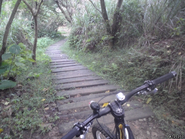 (已補圖)中和圓通寺新店彩蝶社區越嶺輕度offroad 路線介紹