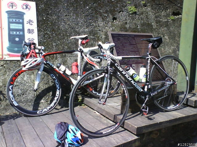 CANNONDALE 2010  SuperSix Ultimate 開箱喽!(秤重照已補)