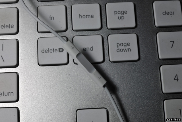 求助：港版的iPhone的耳機是不是這樣的？謝謝