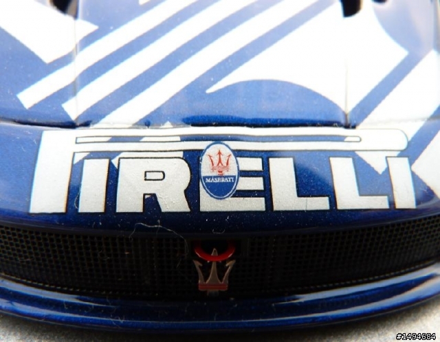模型車收藏分享[005-BBR-P1802, 1/18, Maserati MC12 Geneve Motor Show 2004]