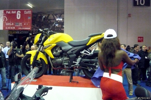 "新FIGHTER發表"  09 EICMA (感謝KTFFTP大大)