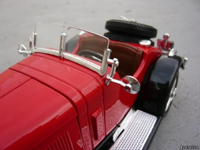 模型車收藏分享[004-CMC-M055, 1/18, Mercedes-Benz SSKL, Mille Miglia, 1931（白象）]
