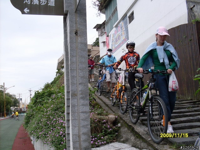 2009~11/14鶯歌之旅+和平老街吃了變超人哈哈哈:::::