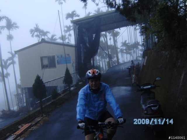 [遊記]獨立山國家森林步道之鐵道~牽車~扛車雲霧飄渺之旅!