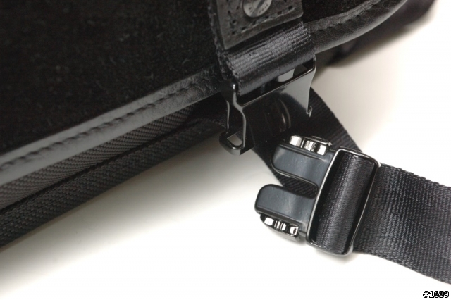 Master Piece 郵差包