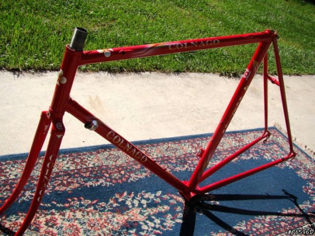 COLNAGO車架塗裝與年份？