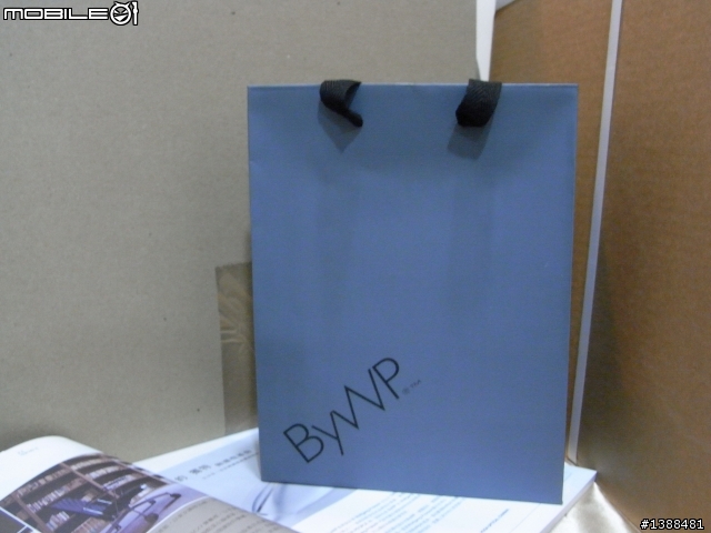 [分享]ByWP  極致輕薄的"類無框"鏡架