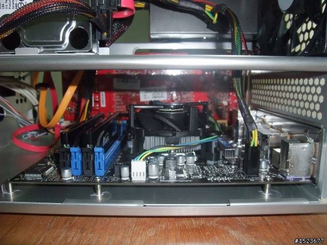 (分享)i5 750 今天剛組裝新機"圖多"