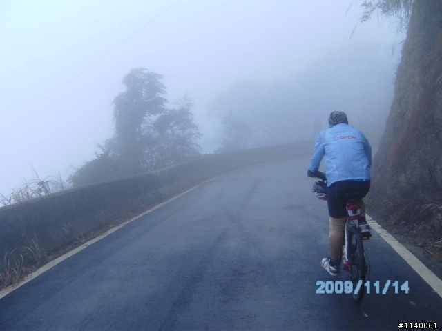 [遊記]獨立山國家森林步道之鐵道~牽車~扛車雲霧飄渺之旅!