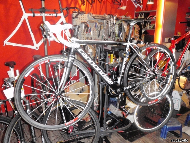 CANNONDALE 2010  SuperSix Ultimate 開箱喽!(秤重照已補)