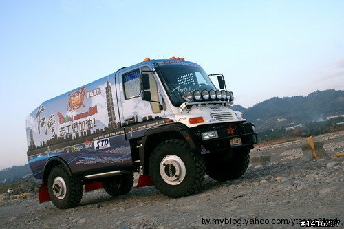 2010台灣車隊進軍達卡大賽.讓我們為台灣賽車運動踏出國際加油！