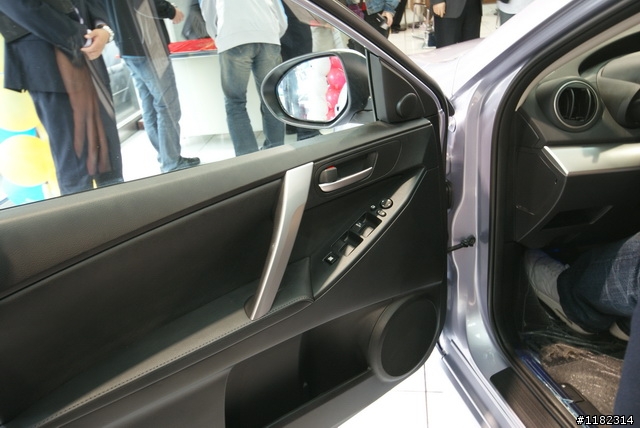 NWE MAZDA 3 5D 2.0 發表會