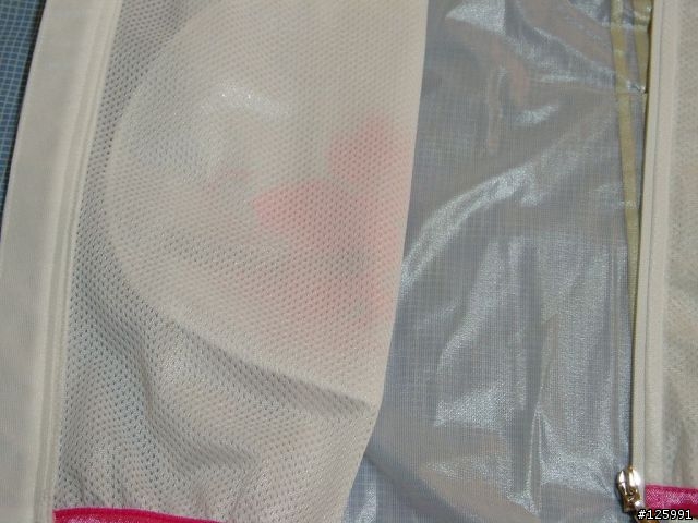 【開箱】 NewBalance 超值女性單車風衣