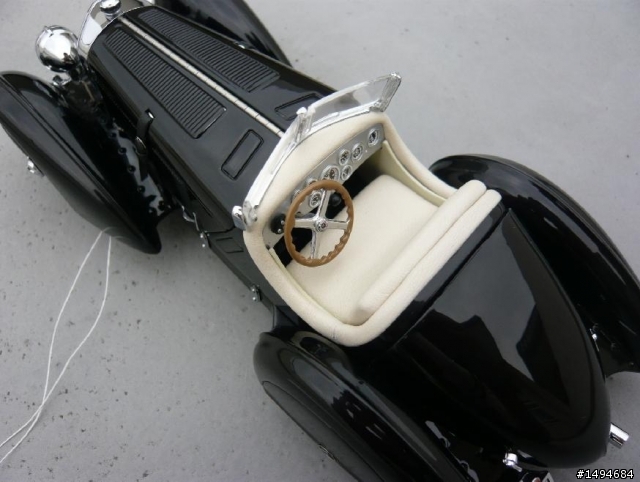 模型車收藏分享[011-CMC-M001, 1/24, Mercedes-Benz SSK, 1930, Black Prince of Count Trossi]