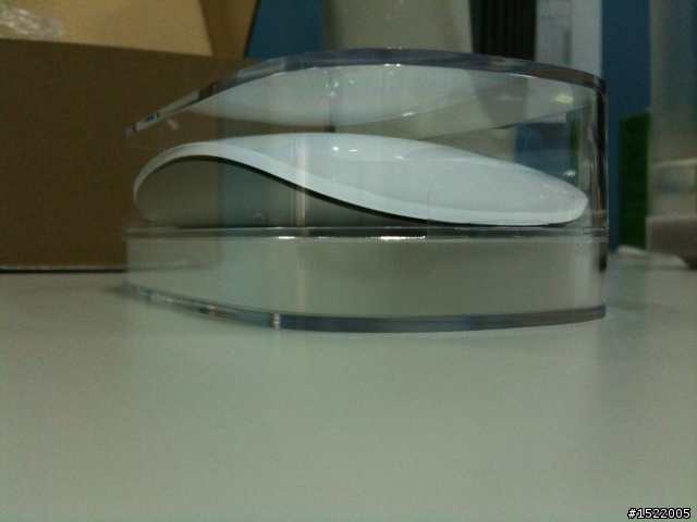 期待已久的Magic Mouse 開箱囉