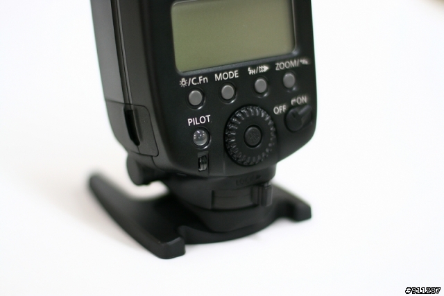 [開箱]Canon 閃燈皇 580EX II