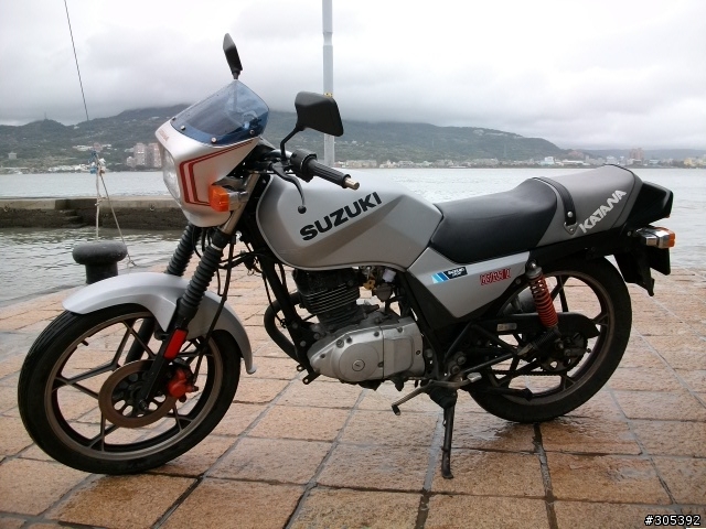 (分享)重生的SUZUKI GS125 KATANA 名劍
