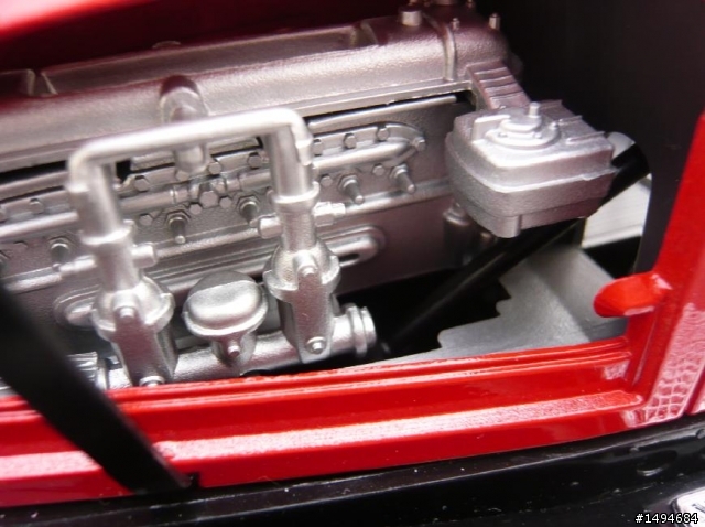模型車收藏分享[004-CMC-M055, 1/18, Mercedes-Benz SSKL, Mille Miglia, 1931（白象）]