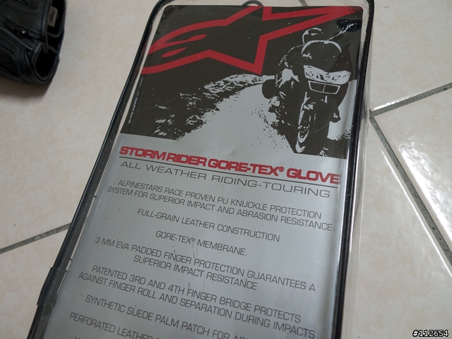 [懶人開箱] 首發 -- Alpinestars Storm Rider GORE-TEX手套