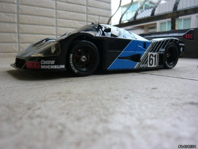 模型車收藏分享[018-Exoto-RLG19190, 1/18, Sauber-Mercedes C9 #61, 1988]