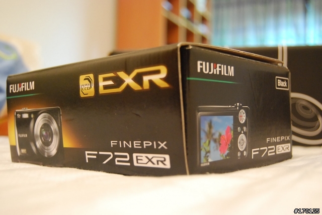 [鏡面工藝] - F72EXR   購買心路 與 外觀分享