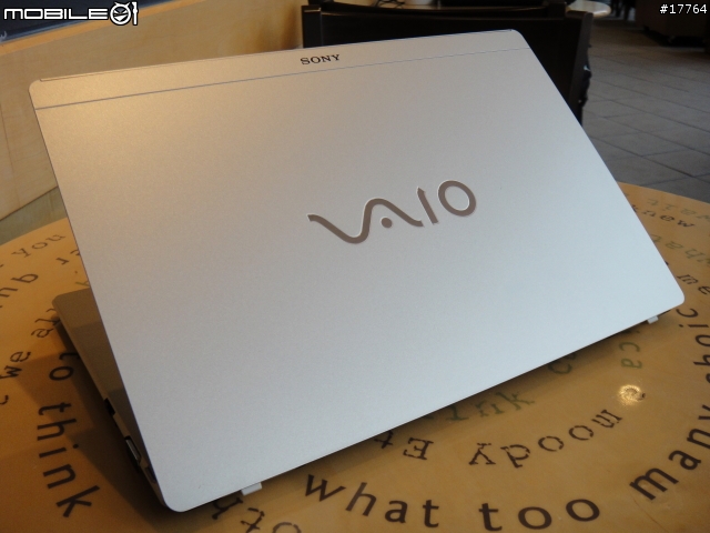 『午後短暫邂逅』Sony VAIO VPCX115LW/N