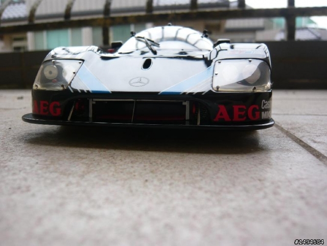 模型車收藏分享[018-Exoto-RLG19190, 1/18, Sauber-Mercedes C9 #61, 1988]