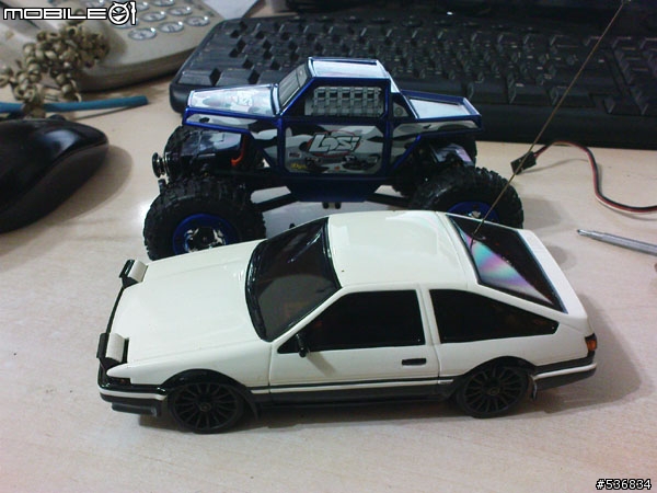 新玩具開箱 - Losi Micro 小攀岩車
