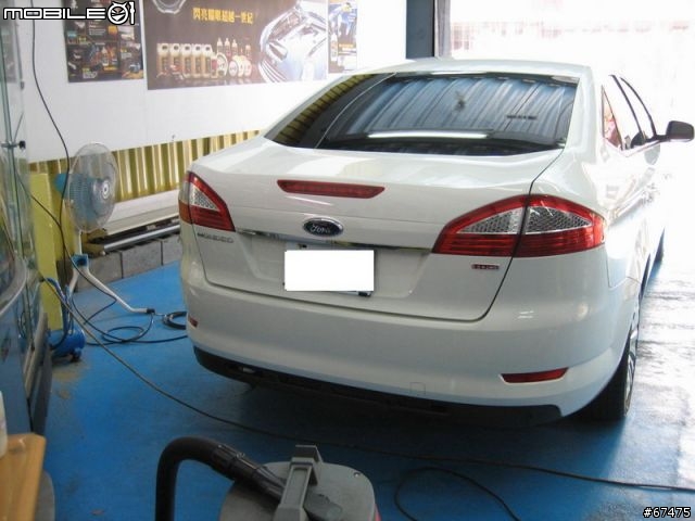 白色豪華版柴莽 菜單+交車+隔熱紙+鏡面美容開箱文(圖多)