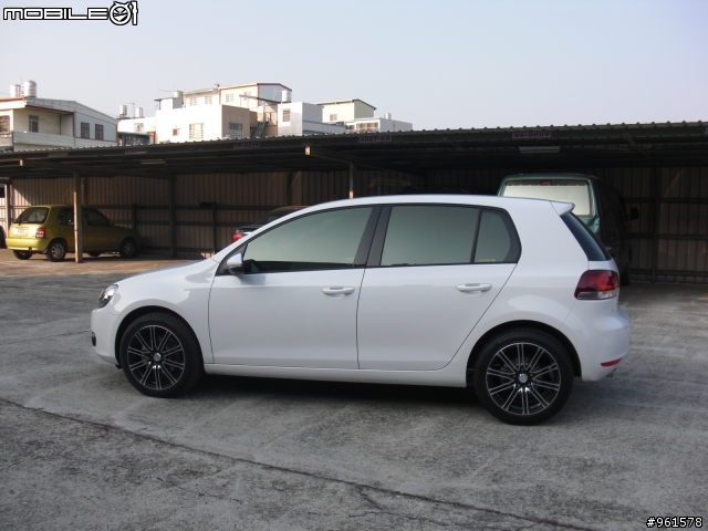 終於交車了!!GOLF VI 2.0 TDI~史上照的最醜的開箱文