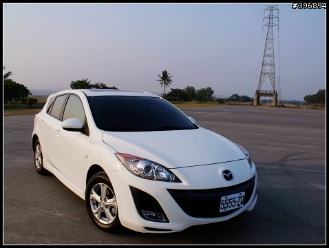 小小New MAZDA3 銀紫色 開箱 (12.30新增照片)
