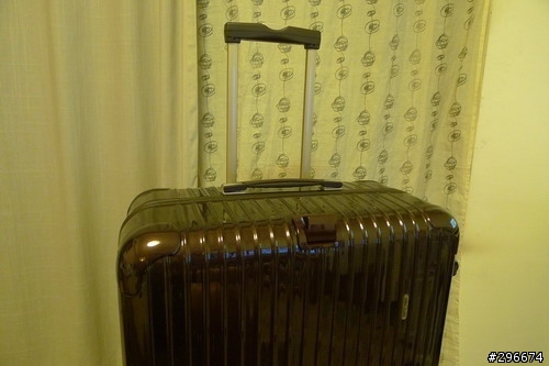 [開箱] RIMOWA PC防彈橡膠 行李箱