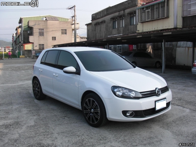 終於交車了!!GOLF VI 2.0 TDI~史上照的最醜的開箱文