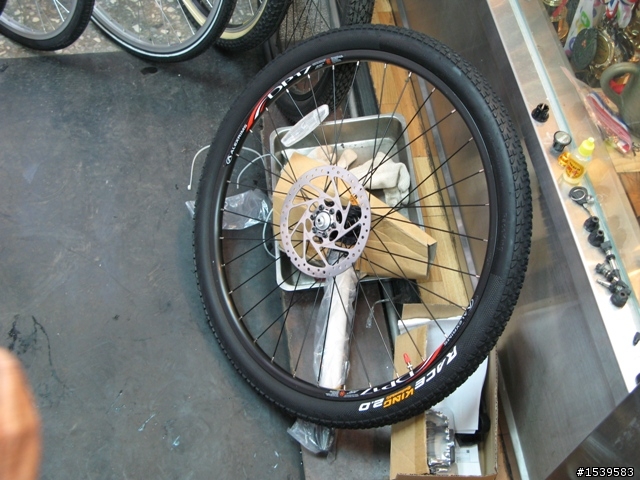 2010 FUJI TAHOE COMP D寒流開箱記--12/29新增加配件的圖片