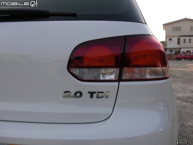 終於交車了!!GOLF VI 2.0 TDI~史上照的最醜的開箱文