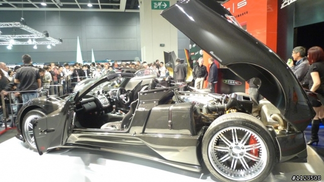 Pagani Zonda R & F Roadster@ Top Gear Show