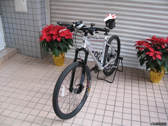 2010 FUJI TAHOE COMP D寒流開箱記--12/29新增加配件的圖片