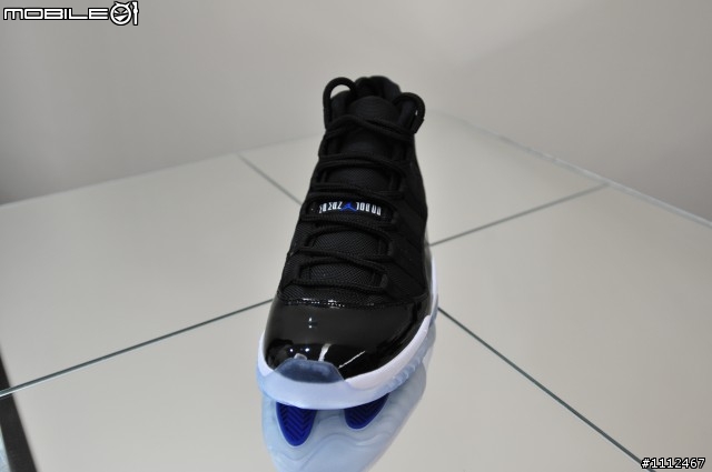 [開箱]AIR JORDAN 11 怪物奇兵 (圖多)